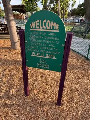 Детская зона Burton Park