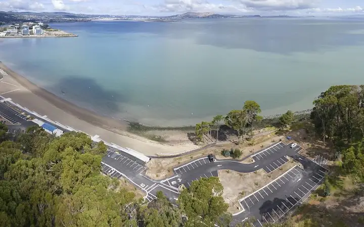 Берег и самолёты над Coyote Point