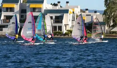 Водные активности на лагуне Foster City
